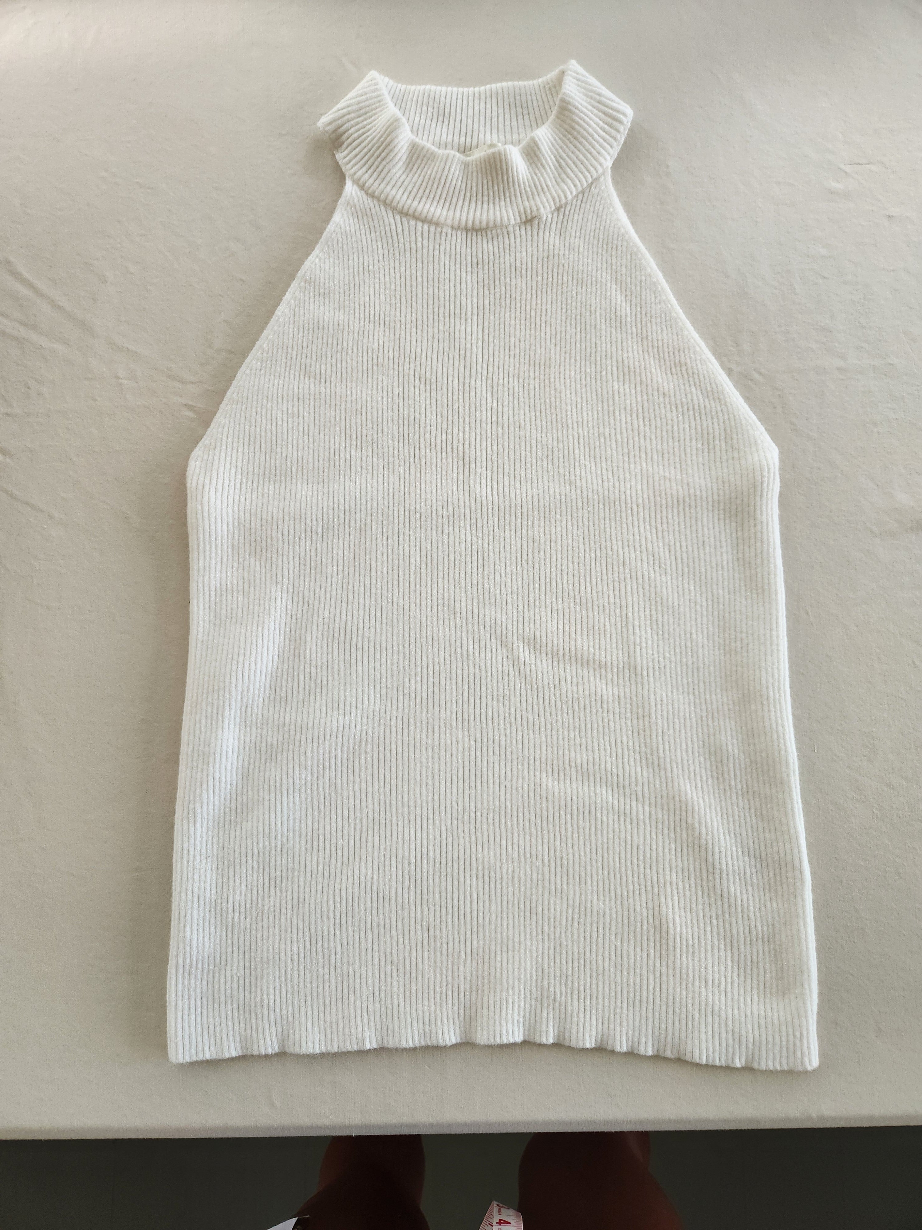 Rielle White Ribbed Mock Neck High-Neck Sleeveless Top, Size M - Excellent Condition