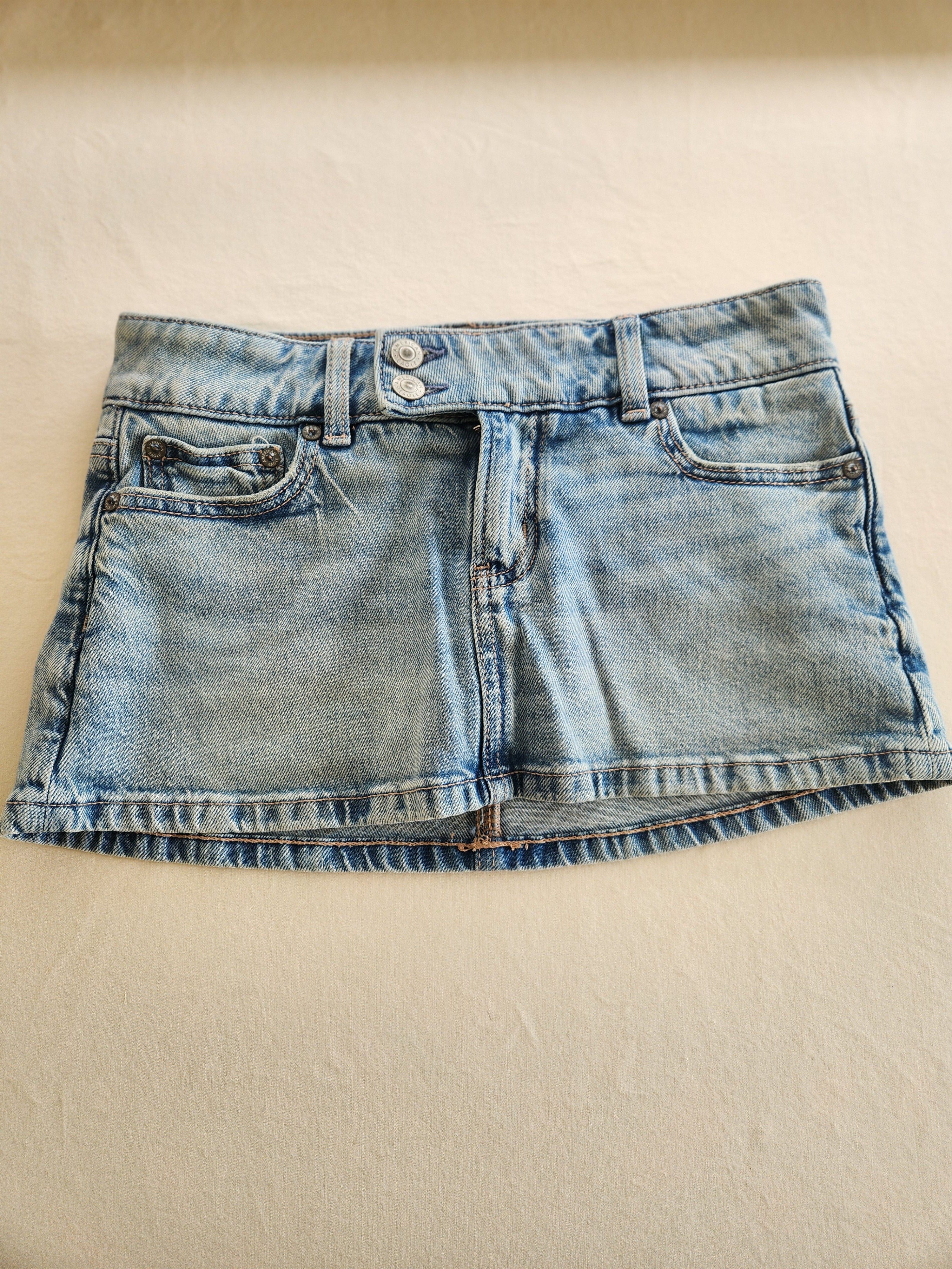 American Eagle Light Wash Denim Tennis Styled Skort - Size 00