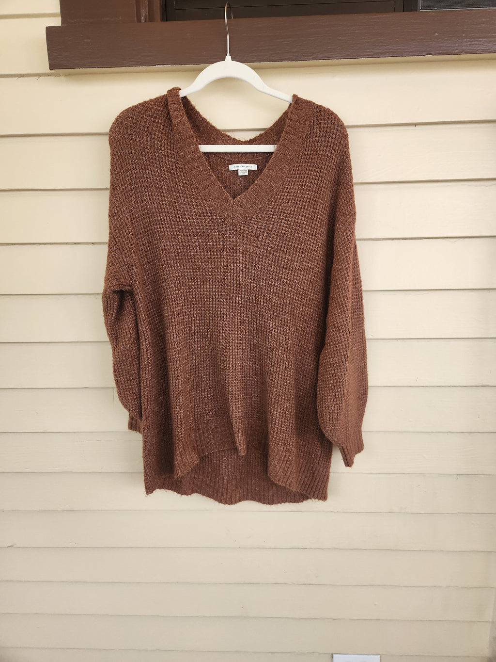✨ American Eagle Oversized Waffle Knit V-Neck  Brown XS✨