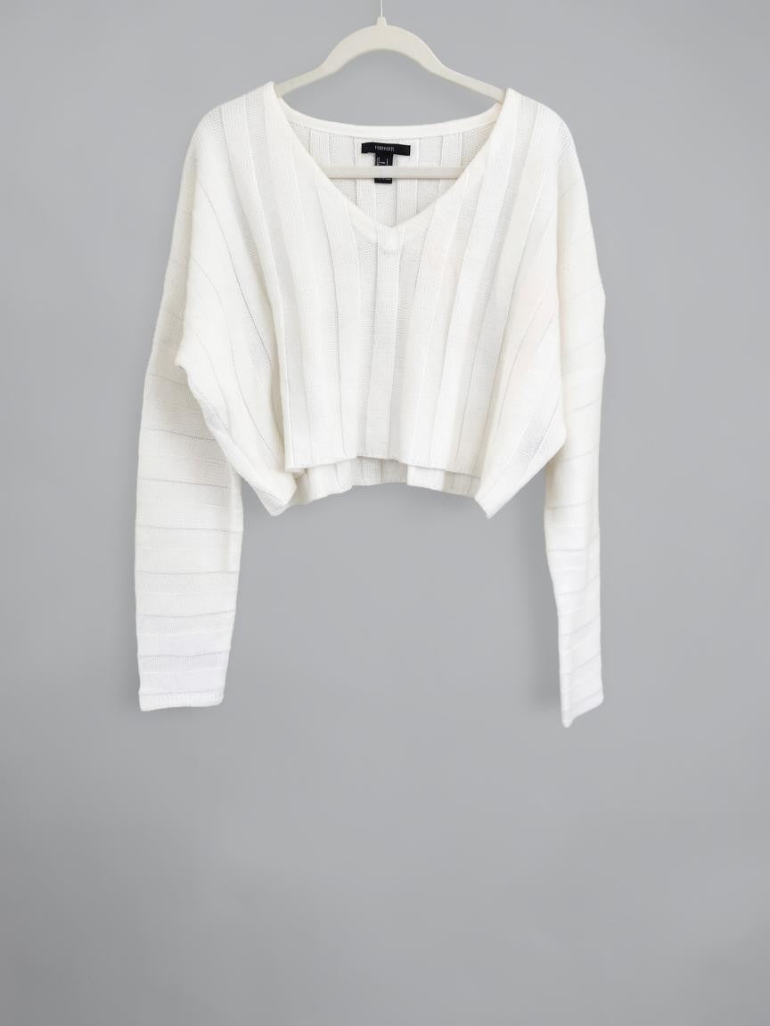Forever 21 White Oversized Ultra Cropped Boxy Knit Sweater L