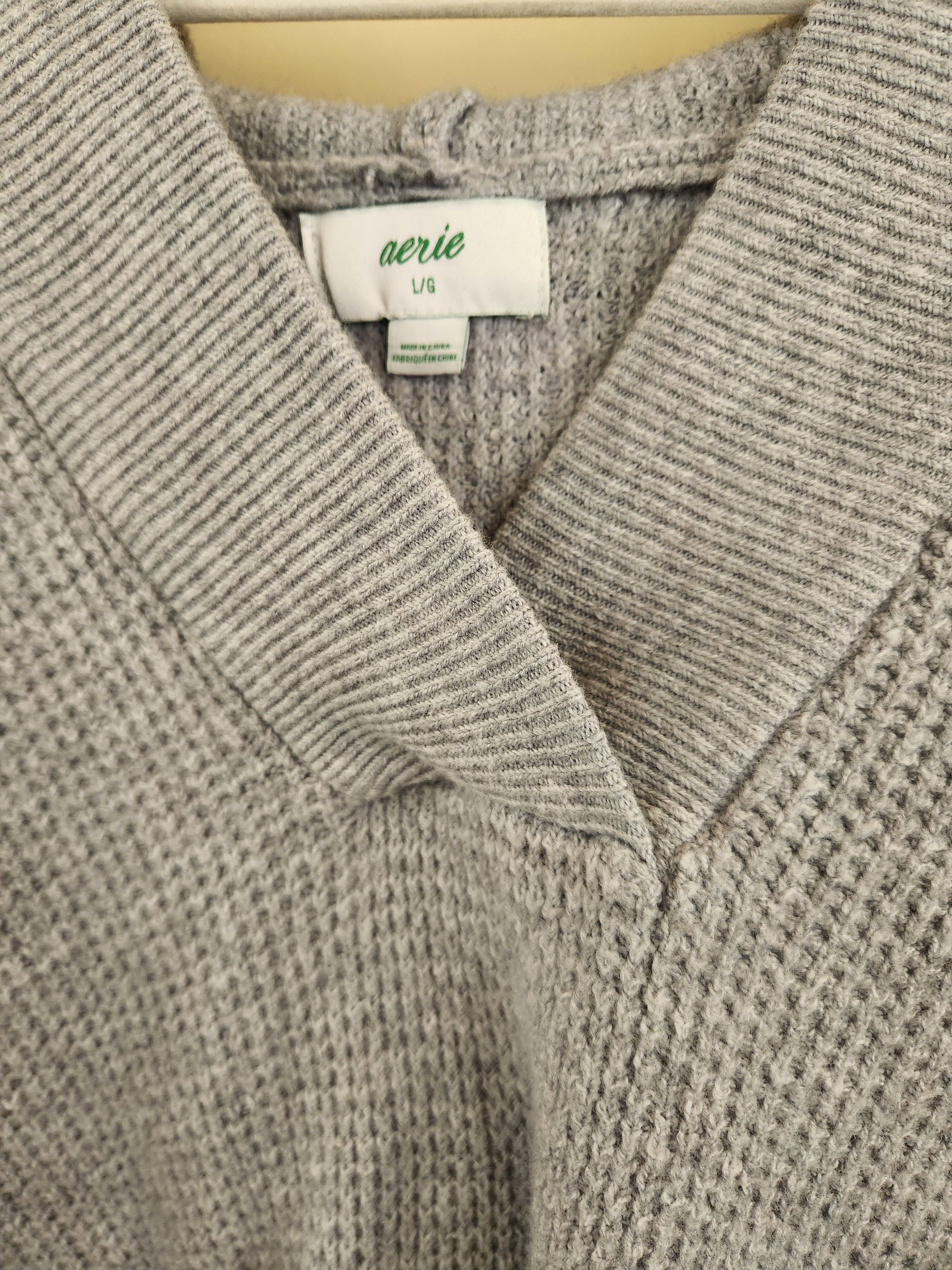 Aerie Waffle Knit Oversized V-Neck Pullover Sweater Gray L