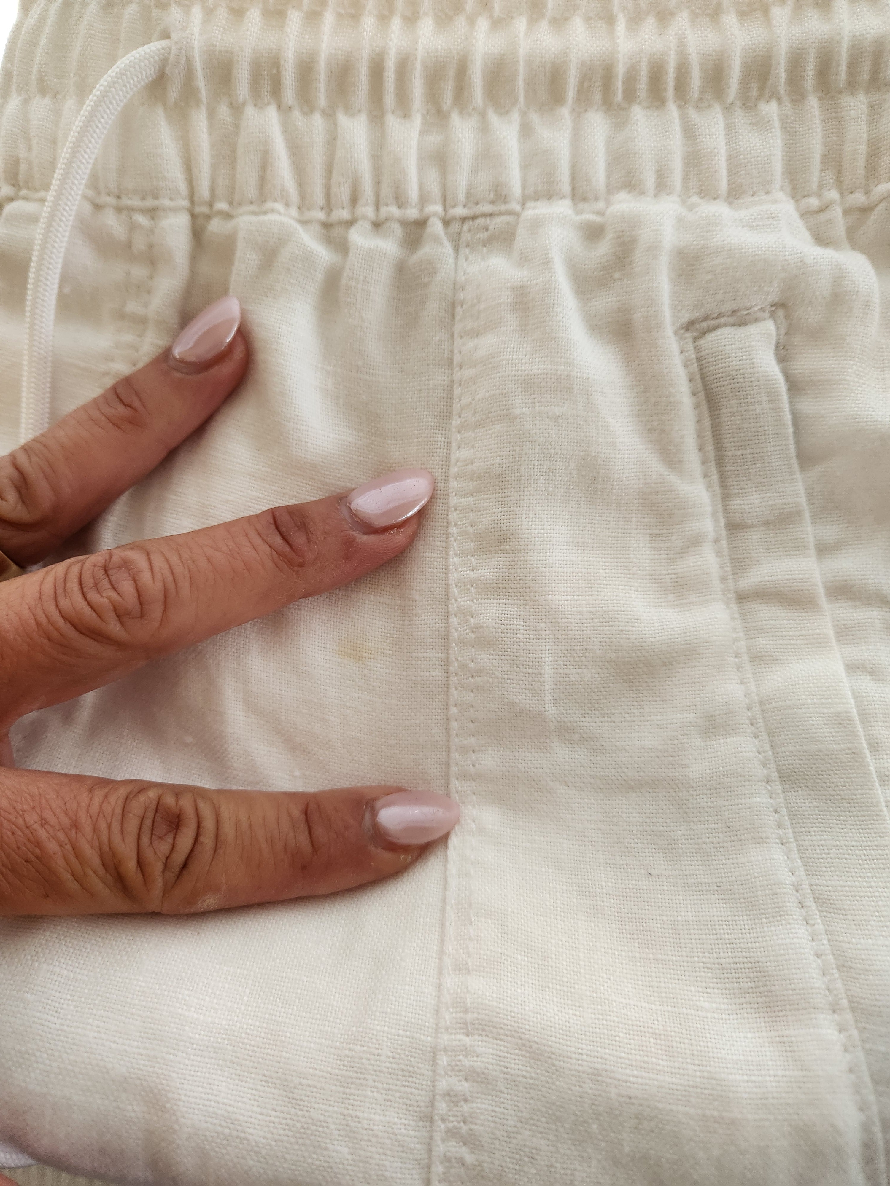 Athleta NWT Retreat Linen Shorts - White, Size XS (Small Faded Spot)