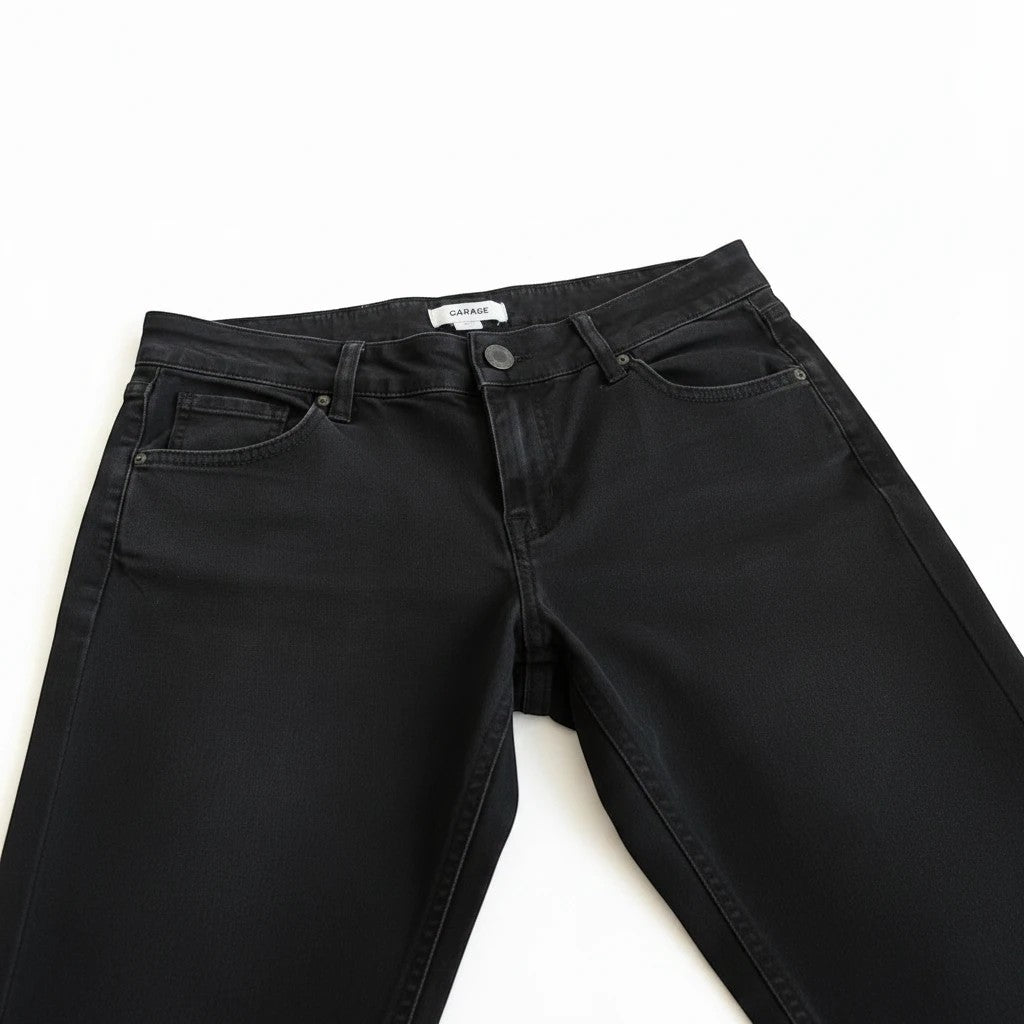 Roxanne's black cotton-blend cargo pants with a mid-rise waist, button closure, and classic five-pocket design.